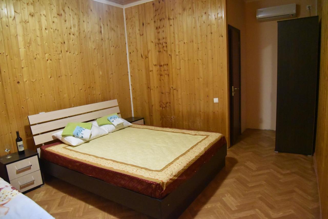 Mini Hotel Vavilon New Athos Bagian luar foto