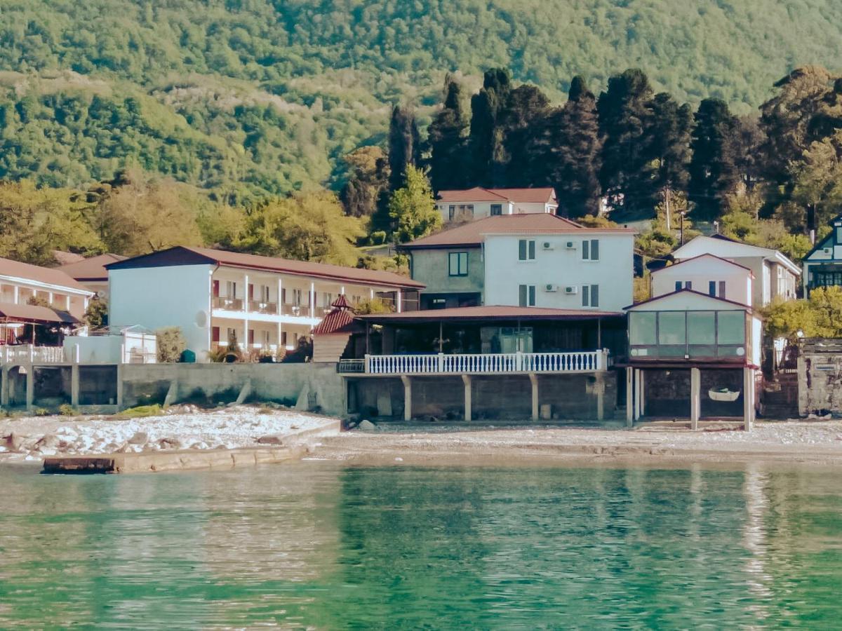 Mini Hotel Vavilon New Athos Bagian luar foto