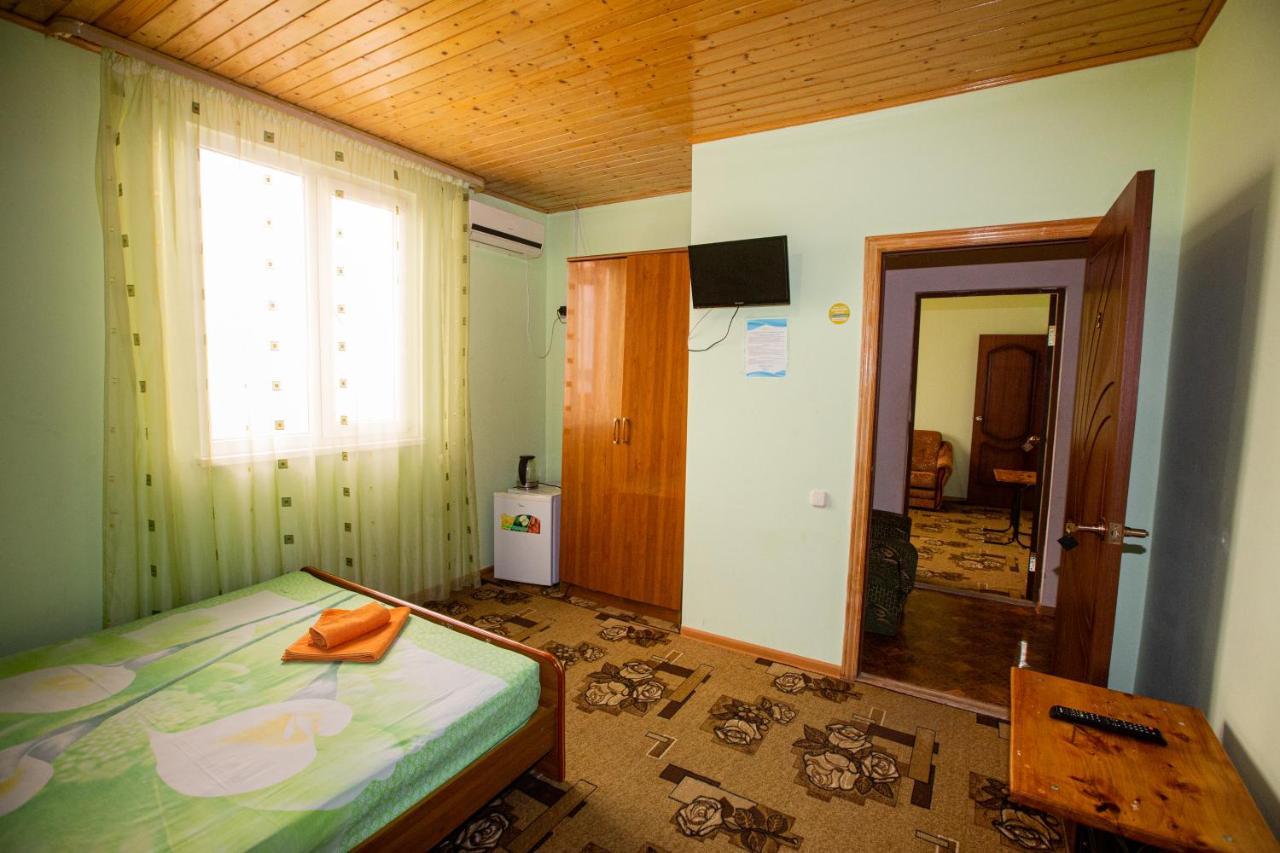 Mini Hotel Vavilon New Athos Bagian luar foto