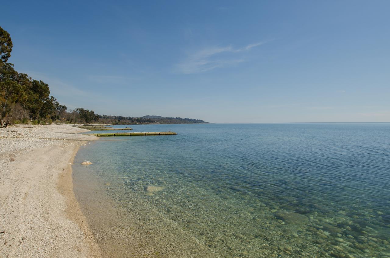 Mini Hotel Vavilon New Athos Bagian luar foto