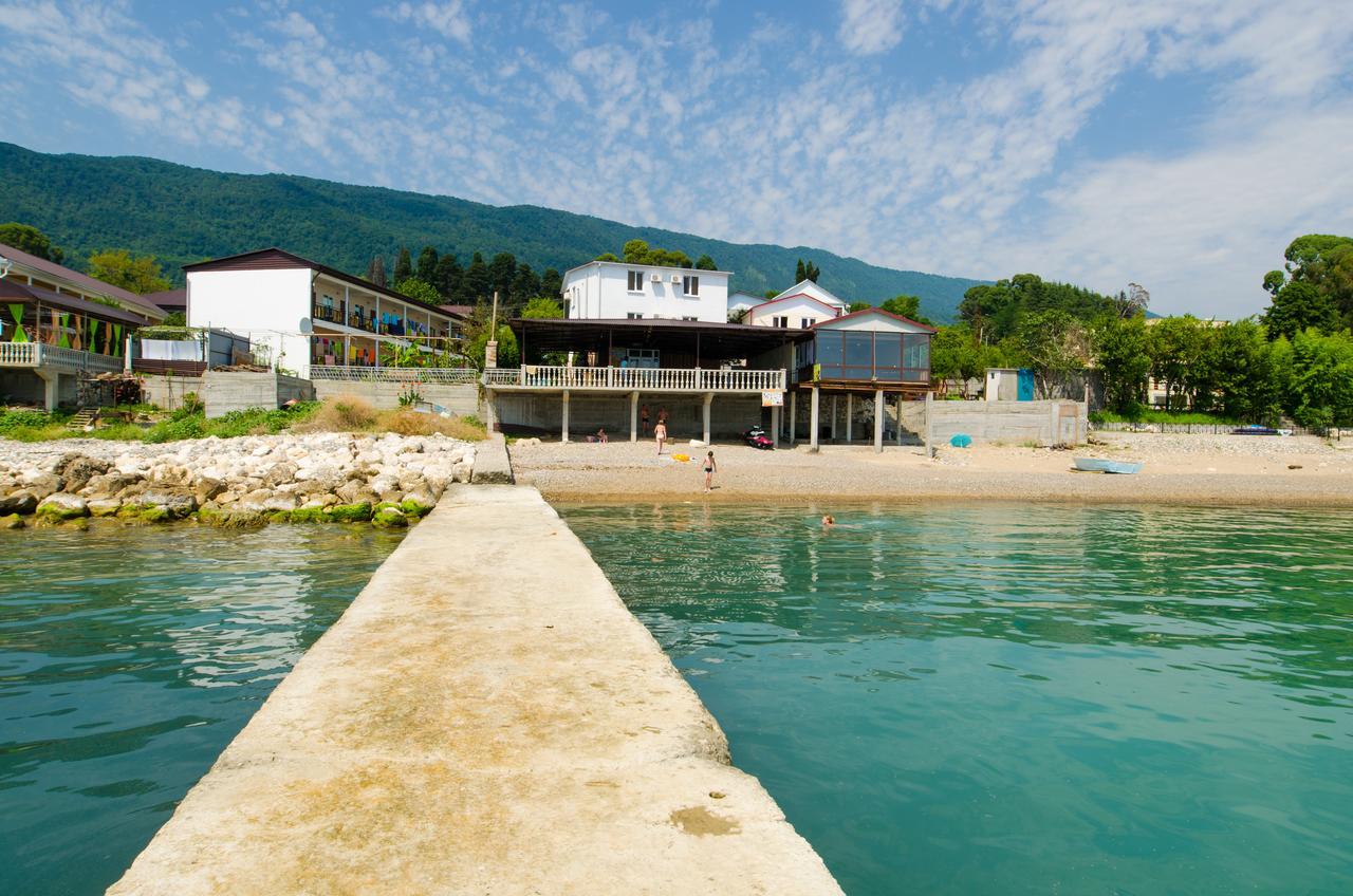 Mini Hotel Vavilon New Athos Bagian luar foto